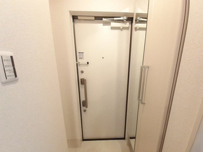 【玄関】 | リエ－ト　佐太 | 明るい玄関です