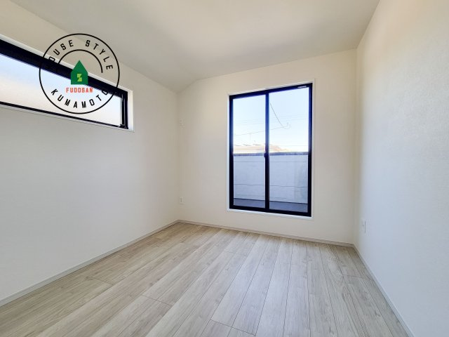 合志市幾久富第1-2棟（2号棟）　の子供部屋|穏やかな光が差し込む室内には、穏やかな時間が流れます。