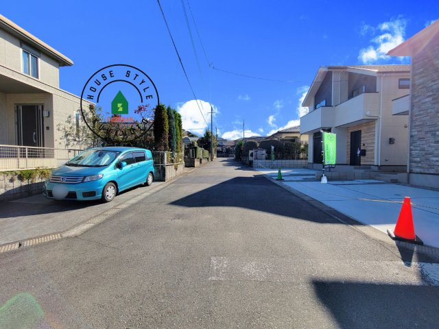 合志市幾久富第1-2棟（2号棟）　の前面道路含む現地写真|前面道路です。