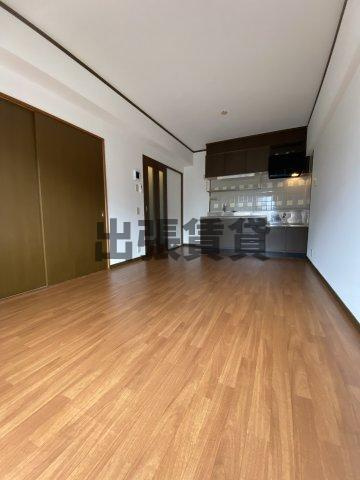 仲介手数料0円！！ハイツ・ソレアードの居間・リビング