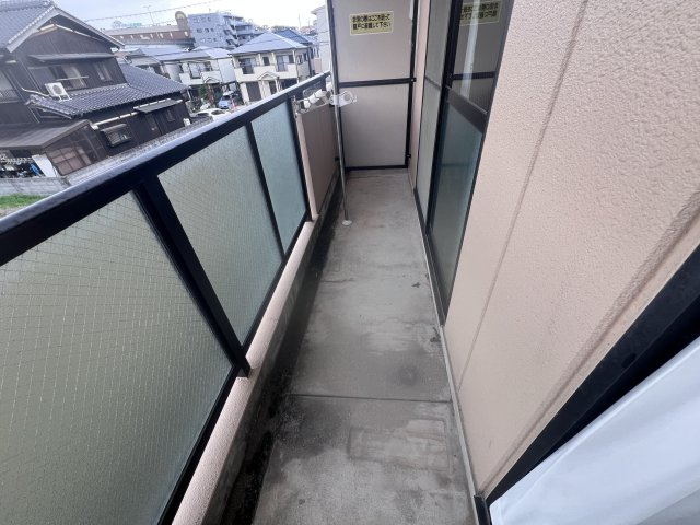 シャトル大久保のバルコニー