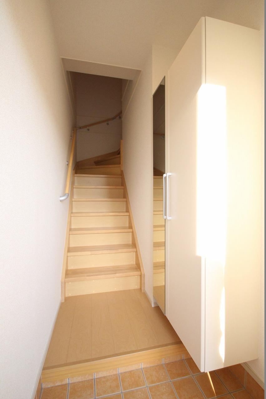 テール・リュミエール　Ⅰの玄関|※お部屋により仕様が異なる場合があります。