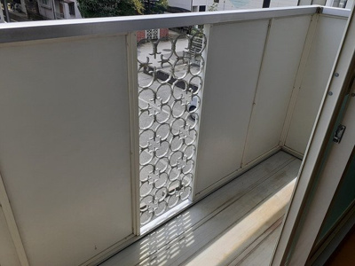 【バルコニー】 | エルディム江曽島 | バルコニーからの眺めを楽しみながら食事をしませんか