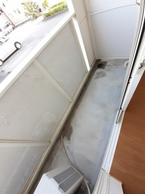 【バルコニー】 | ベルメゾン法花 | 暖かな日差しのふりそそぐバルコニー