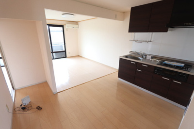 【居間・リビング】 | サニーハイツ | LDK12帖