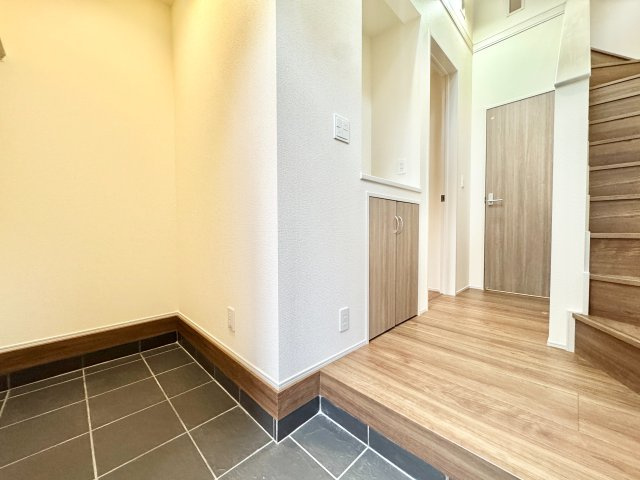 【玄関】 | 千葉市若葉区貝塚1丁目2期【現地販売物件】