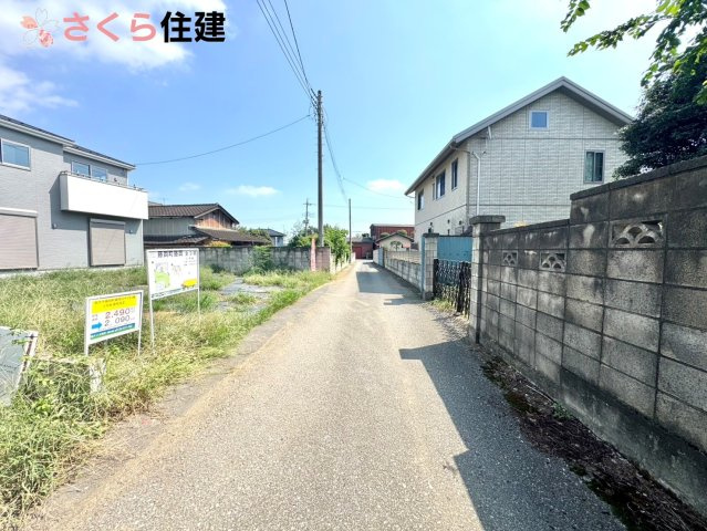 いろどりアイタウン栃木市藤岡町藤岡22-P2　２号棟の玄関|夜間でも来訪者の顔を認識できるLEDライトを装備！ＴＶモニター付きインターフォンで安心のセキュリティ