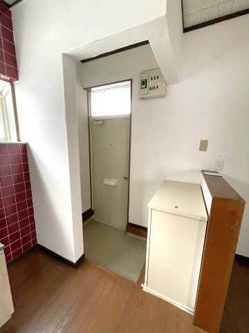 エナジーコーポの玄関