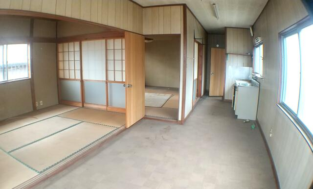 下野市小金井　倉庫のロビー