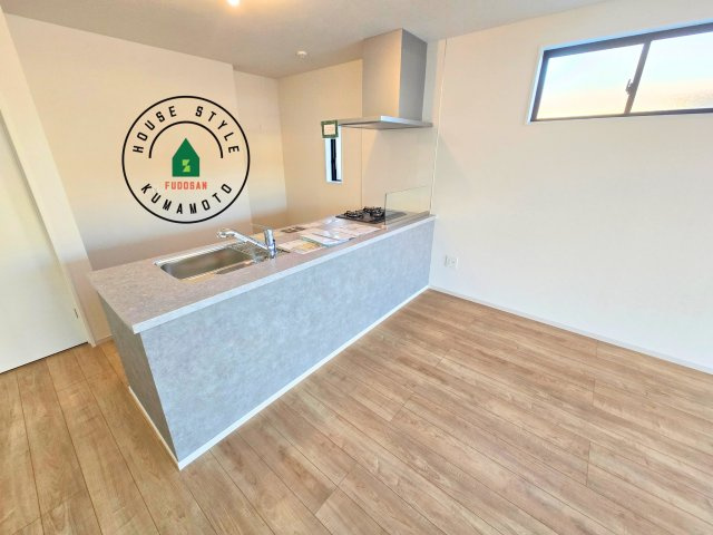 熊本市東区御領3丁目第1-3棟（1号棟）　の内観：施工例|キッチンから立ち込める香りが今日の料理を期待させます。