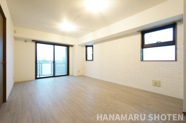 エクセレント千葉駅前タワーの居間・リビング|＊当日ご案内可＊ご希望の物件まとめてご案内！弊社が掲載していない物件でもOK♪お気軽にご相談ください ♪お電話でのお問合わせがスムーズ♪