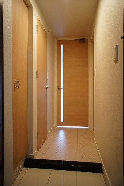 エンクレスト薬院大通の玄関|落ち着いた玄関です