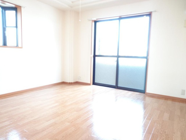 トランキーロの居間・リビング|洋室