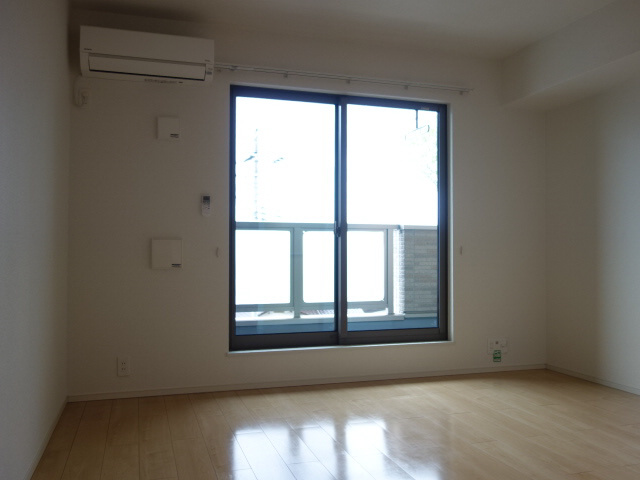 和（Ｎａｇｏｍｉ）の居間・リビング