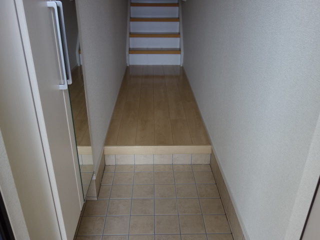 和（Ｎａｇｏｍｉ）の玄関