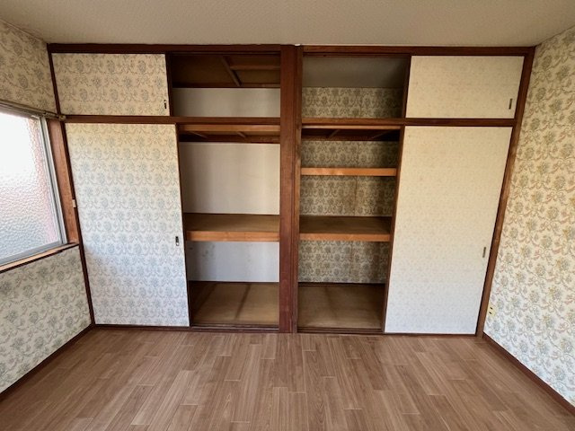 寺池台貸家の収納