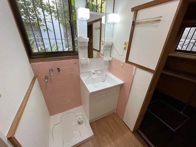 寺池台貸家の内装