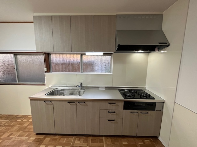 寺池台貸家のキッチン