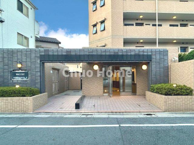 【エントランス】 | ワコーレ堀切菖蒲園2 | 【エントランス】マンションのエントランスは、その物件の印象を決める、顔とも言える場所です。毎日通る場所ですからきれいなのが一番です。