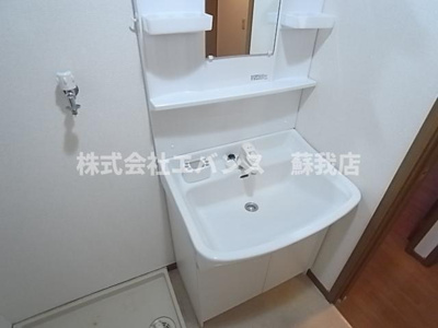 【独立洗面台】 | ラッキーベル鈴幸A | 朝の支度にも助かる、独立の洗髪洗面化粧台