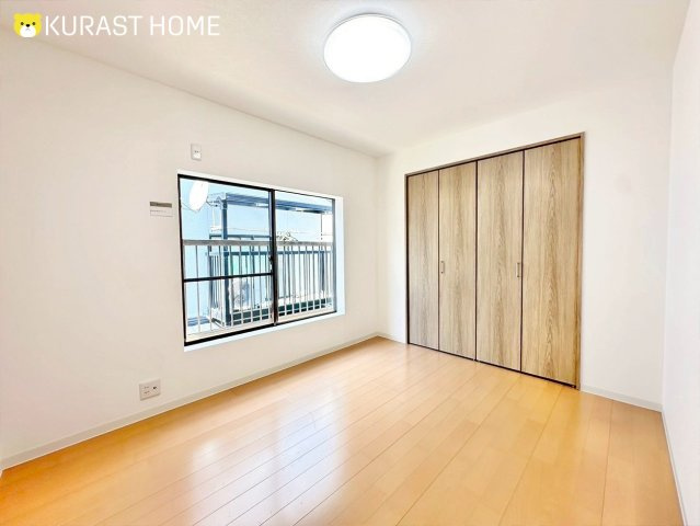 向日市寺戸町大牧　中古戸建の洋室