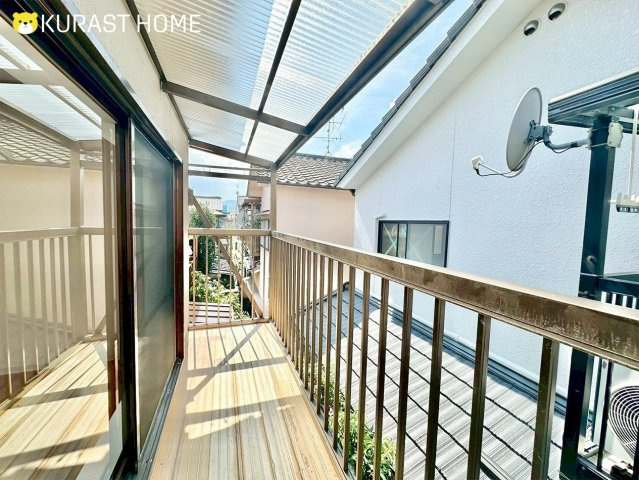 向日市寺戸町大牧　中古戸建のバルコニー