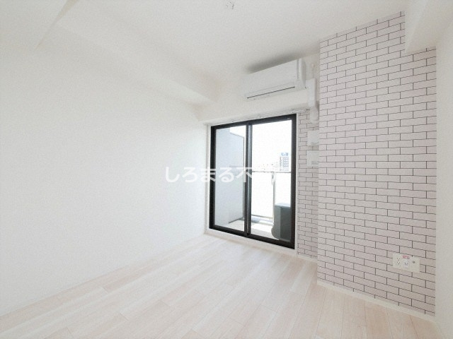 ファーストフィオーレ九条の居間・リビング