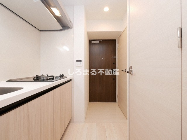 ファーストフィオーレ九条の玄関