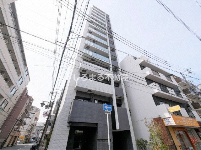 ファーストフィオーレ九条の外観