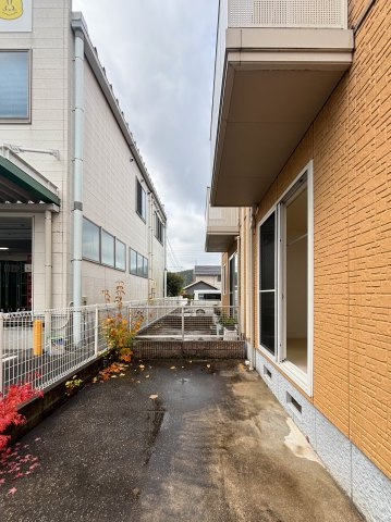 クラビス　C棟の庭