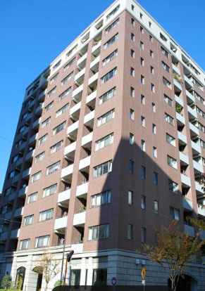 ファミリーアクア―ジュの外観