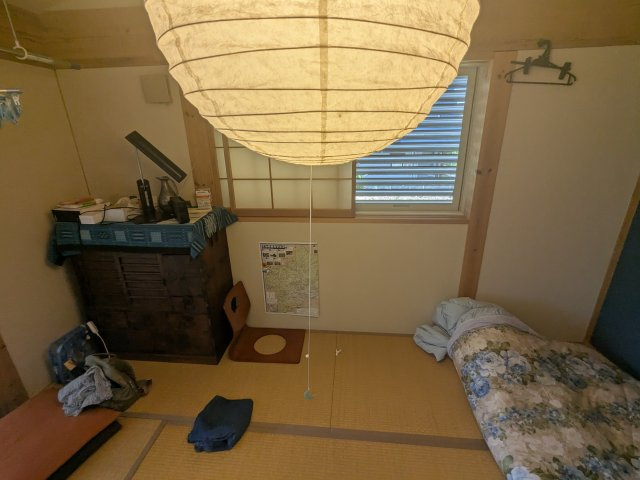中古戸建　秋間みのりが丘の和室|和の趣を感じられる和室は、寝室や客間、子供の遊び場としても利用可能。多目的に使える心地よい空間です。