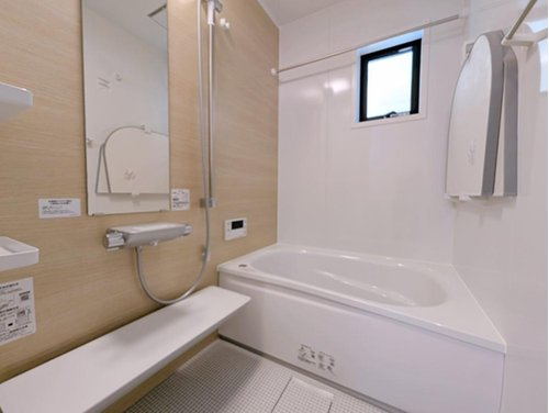 小曽根町3丁目新築戸建の浴室