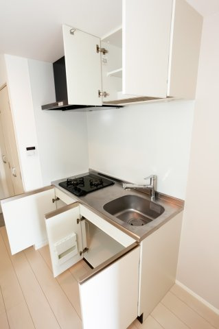 サヴォイラ・マリナ　ドゥ　ハカタ　4階のキッチン|別号室のものになります。現状優先。