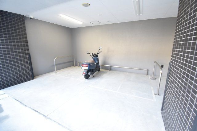 アドバンス大阪ベイココナの駐車場