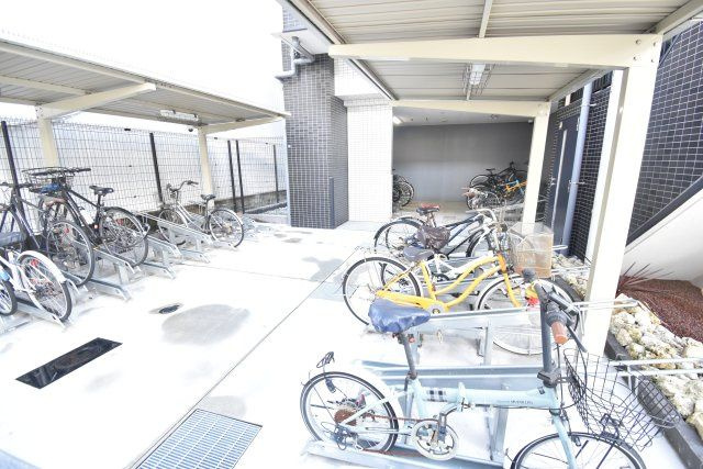 アドバンス大阪ベイココナ