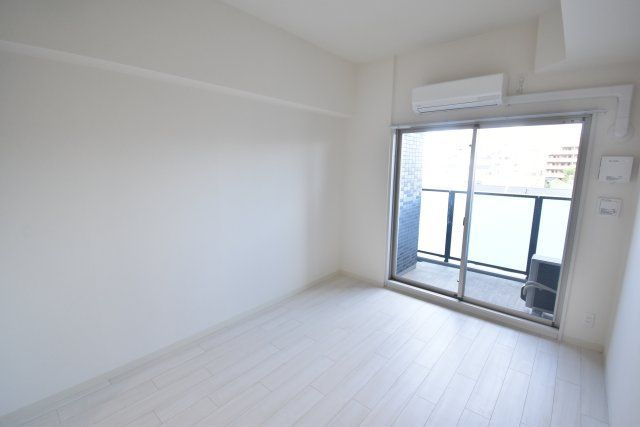 アドバンス大阪ベイココナの寝室