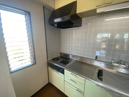 ヴィユー歌敷山のキッチン