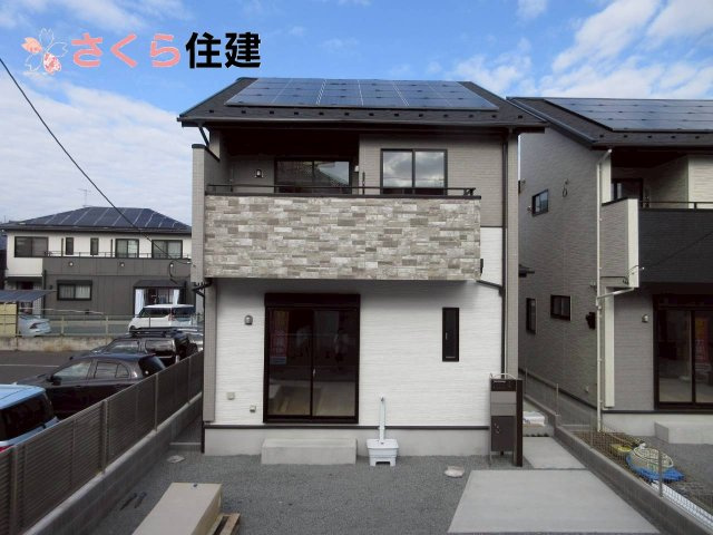 宇都宮市戸祭２丁目　１号棟の外観|駐車場は３台駐車可能です◎