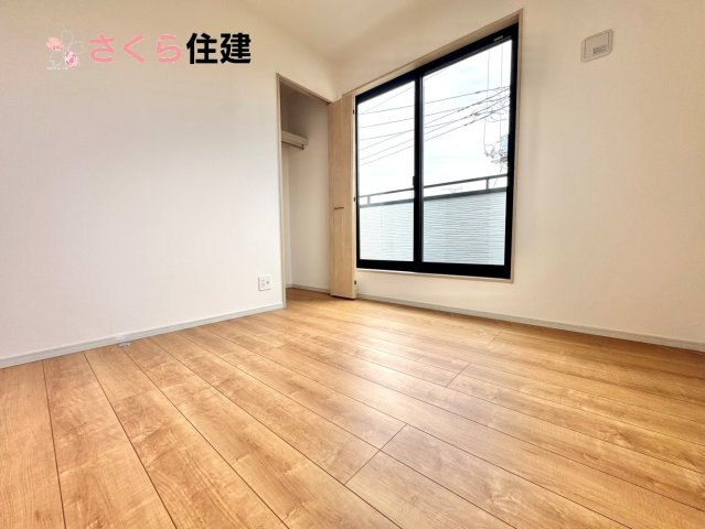 いろどりアイタウン栃木市藤岡町藤岡22-P2　１号棟の洋室|広々とした洋室です♪お子様の成長に伴って増えていく荷物にも対応できます！
