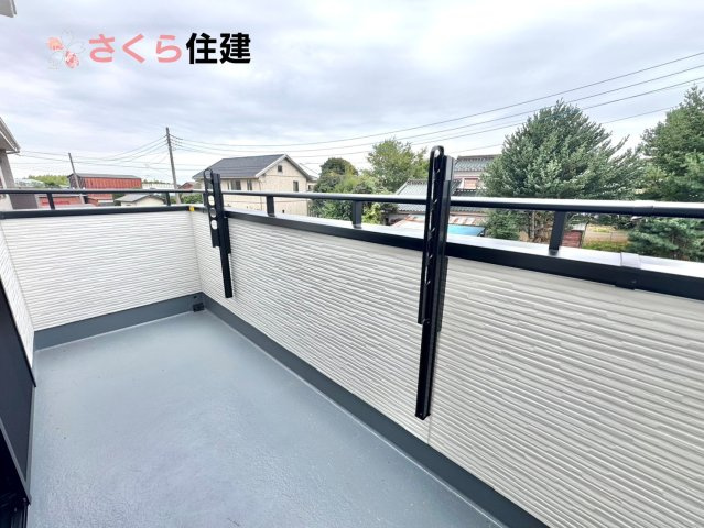 いろどりアイタウン栃木市藤岡町藤岡22-P2　１号棟のバルコニー|広々としたバルコニー♪家族全員分の布団もゆったり並べられるます♪
