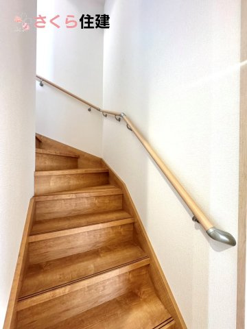 いろどりアイタウン栃木市藤岡町藤岡22-P2　１号棟のその他共用部分|あると便利！手すり！！階段を昇り降りの際転落防止にもなります。