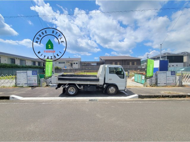 宮崎市高岡町2(B号棟)の前面道路含む現地写真|見学の時間などお気軽にお問い合わせ下さい。
