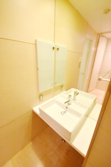 カスタリア八丁堀の洗面所