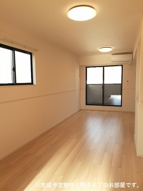 カーサ　アリエルⅡの居間・リビング