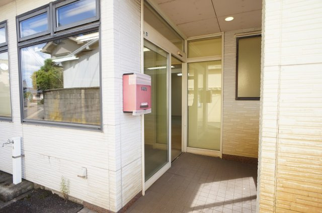 【エントランス】 | あがの市民病院前貸店舗