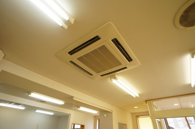 【設備】 | あがの市民病院前貸店舗 | 空調設備（残置物）