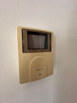 【セキュリティ】 | ライリッヒ・ストーレ | 防犯対策に有効なカメラ付きインターホン！突然の来客やお子様のお留守番でも安心です◎