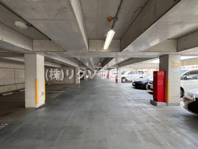 くずはタワーシティT棟の駐車場|■物件内覧・資金計画相談・住宅ローン相談、リフォーム相談、お問合せ受付中■
※当日・翌日のご内覧、ご相談はお電話でのお問合せがスムーズです！