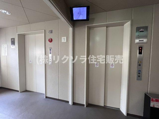 くずはタワーシティT棟のその他共用部分|エレベーター2基
■物件内覧・資金計画相談・住宅ローン相談、リフォーム相談、お問合せ受付中■
※当日・翌日のご内覧、ご相談はお電話でのお問合せがスムーズです！